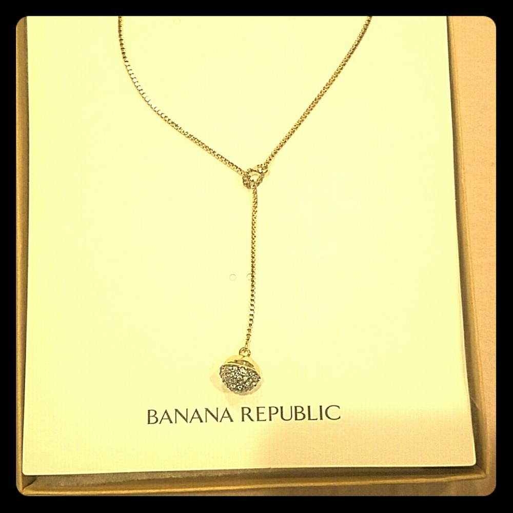 Long Banana Republic larait style necklace.